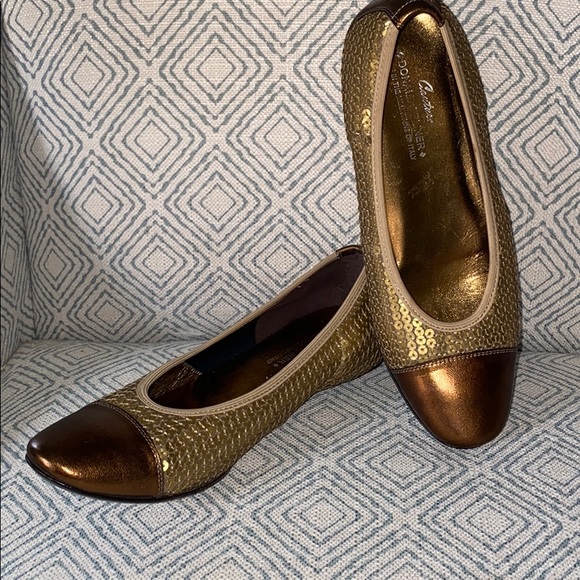 Donald J Pliner Couture Metallic Ballet Flats, 6 - Picture 1 of 4